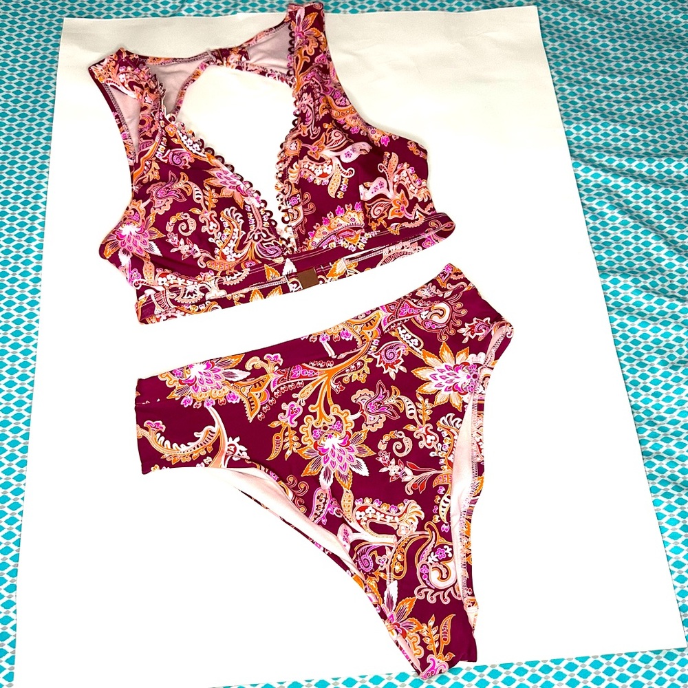 2 piece women’s bathing suit